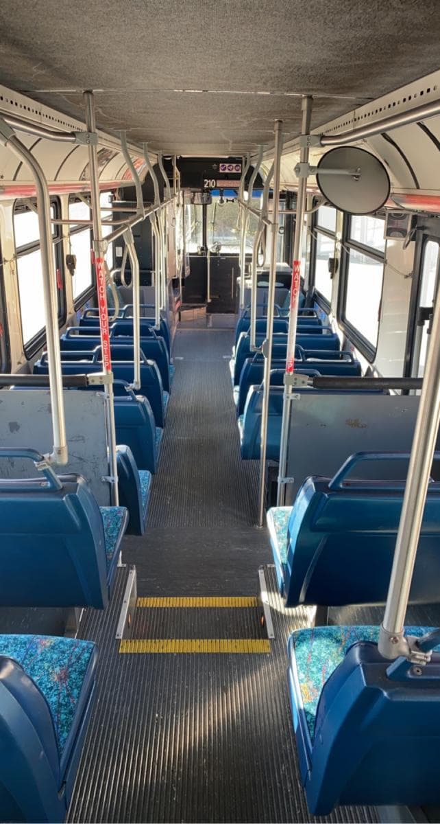 (20) 2007-2009 New Flyer C40LF Transit Bus - Image 7