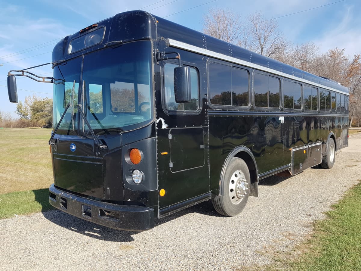 2014 Bluebird D3RE Activity Bus - Image 3