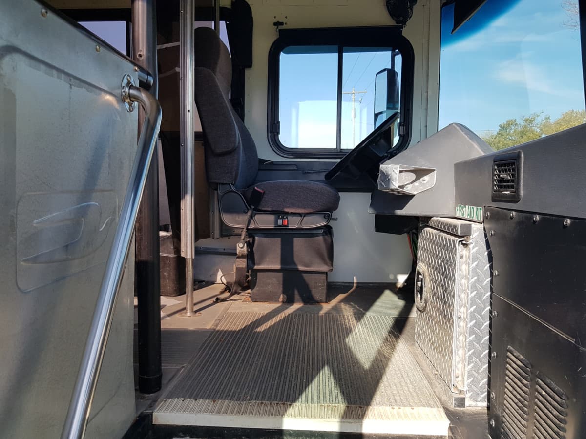 2014 Bluebird D3RE Activity Bus - Image 9