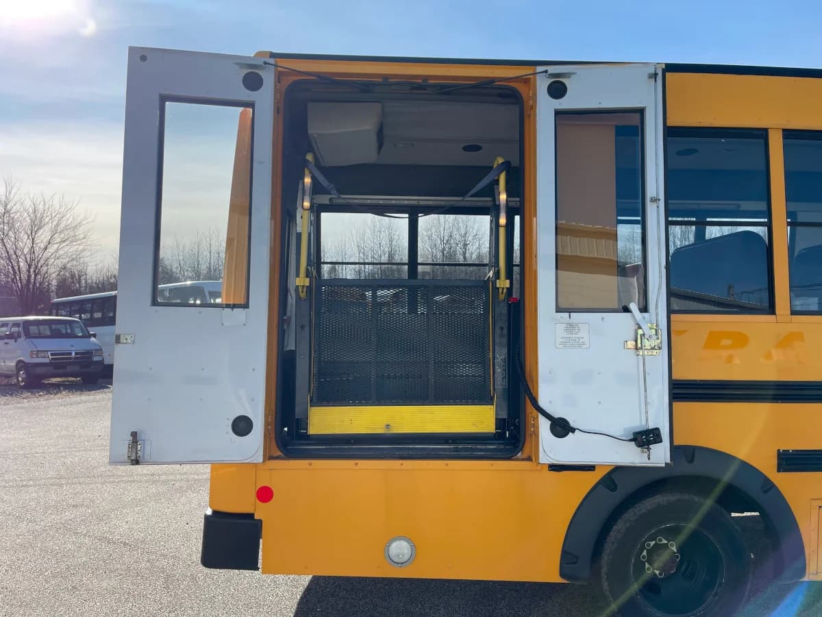 2009 Chevrolet 3500 Girardin Mini School Bus - Image 5