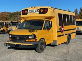 2009 Chevrolet 3500 bus