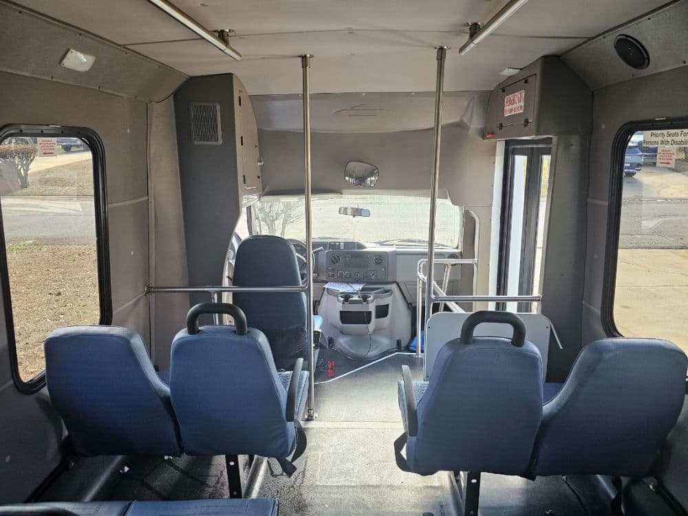 2018 Ford  E-350 - Image 6