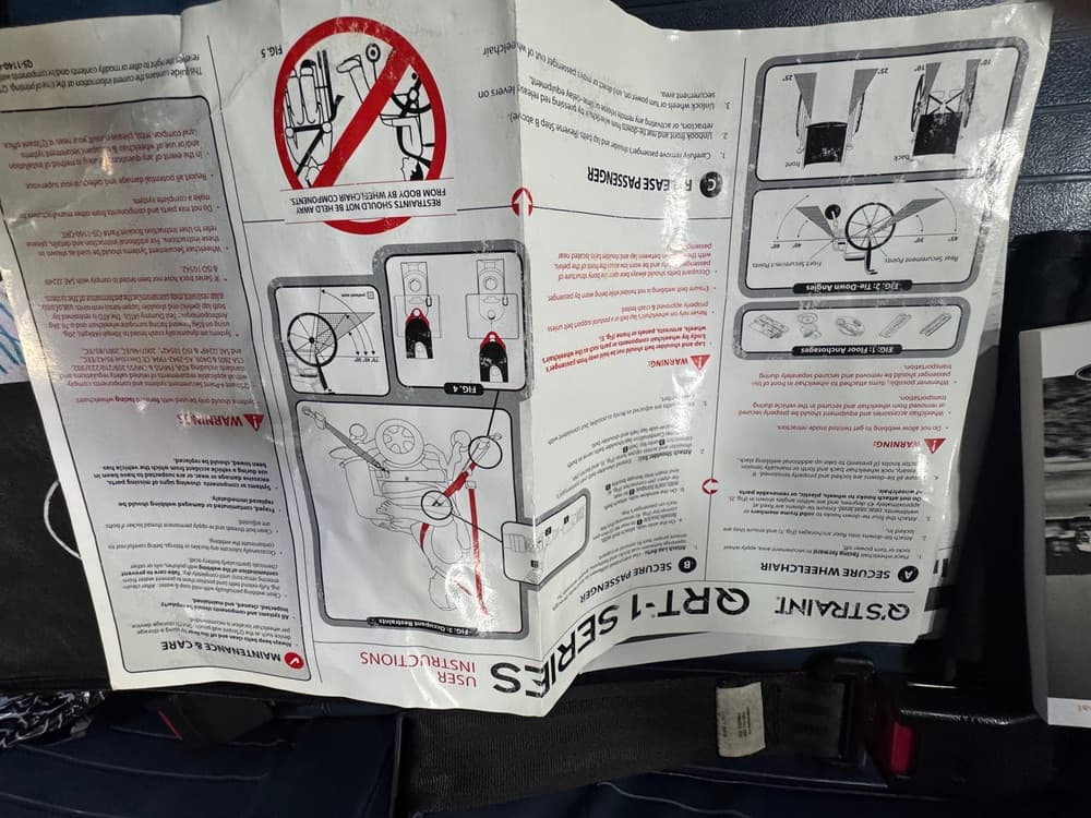 2019 Ford E-450 - Image 13