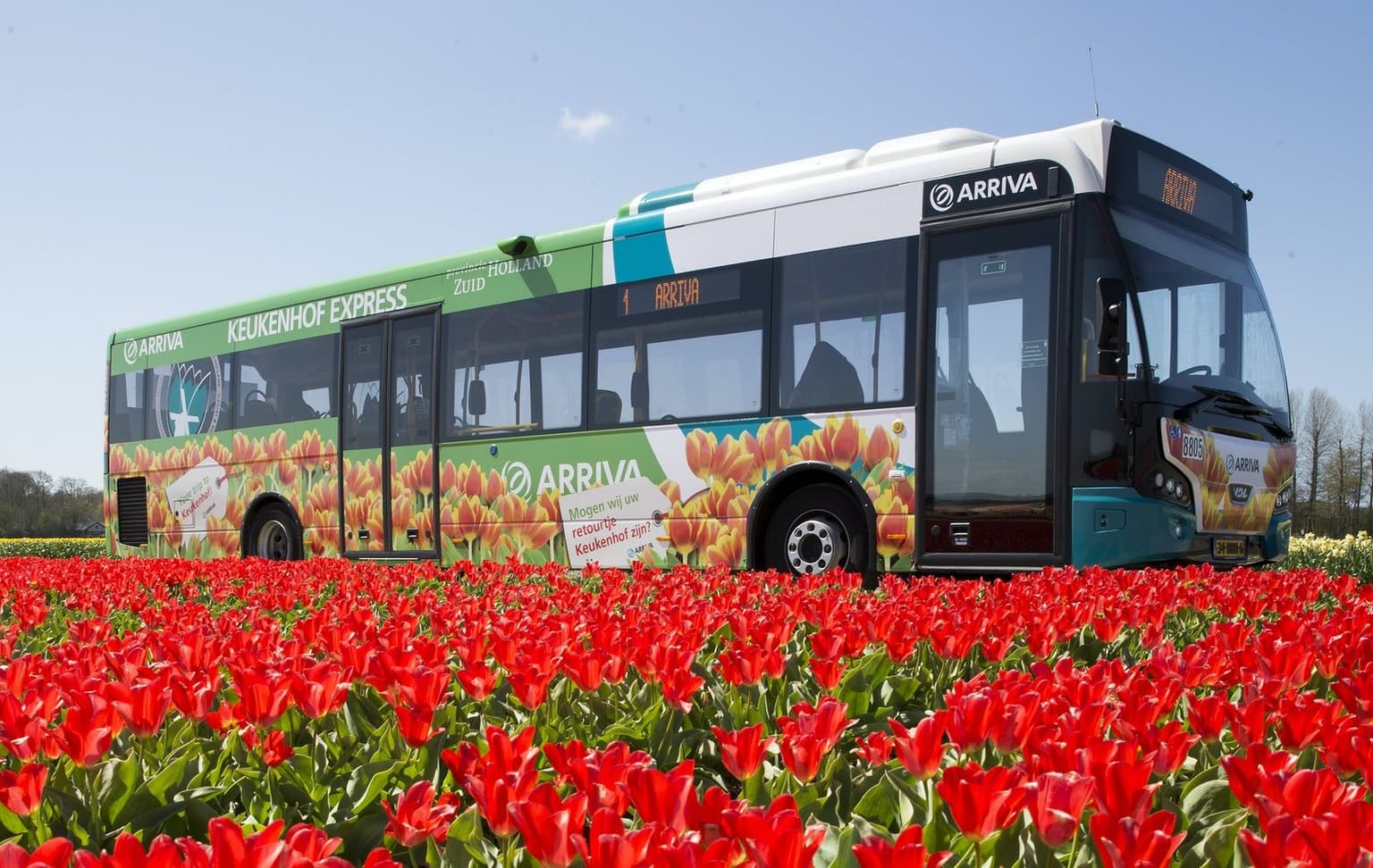 When’s the Best Time to Buy or Sell a Bus? Seasonal Insights That Actually Help