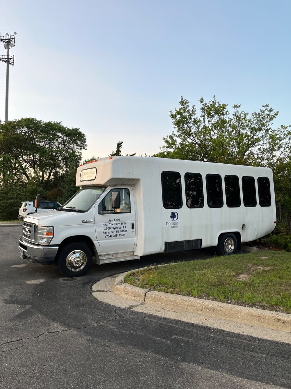 2014 ford e-450 bus 2014 ford e-450 bus