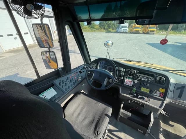 2014 Freightliner Thomas C2 School Bus - Thumbnail 7 2014 Freightliner Thomas C2 School Bus - Thumbnail 7