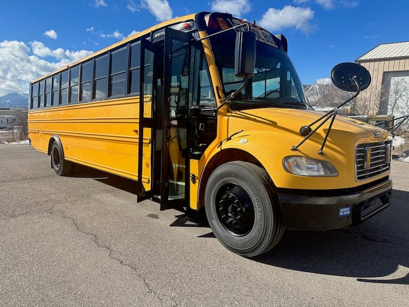 2010 Freightliner Thomas School Bus - Thumbnail 1 2010 Freightliner Thomas School Bus - Thumbnail 1