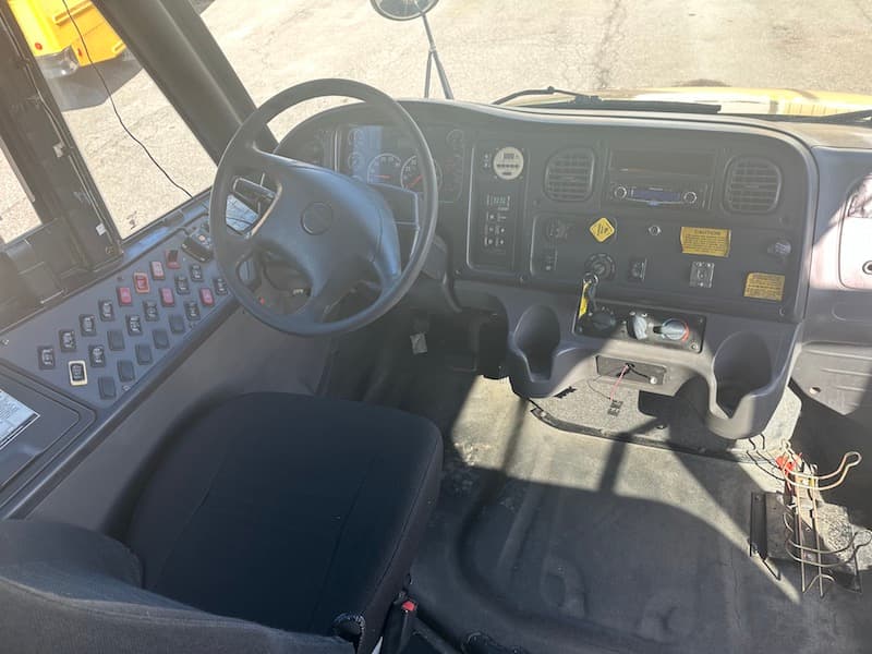 2010 Freightliner Thomas School Bus - Thumbnail 7 2010 Freightliner Thomas School Bus - Thumbnail 7