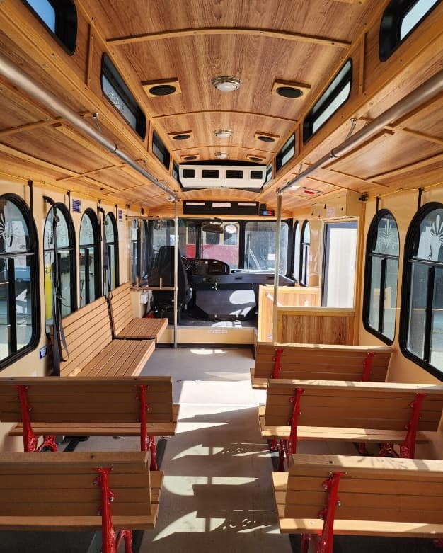 2020 Ford Hometown Trolley Villager - Thumbnail 7 2020 Ford Hometown Trolley Villager - Thumbnail 7