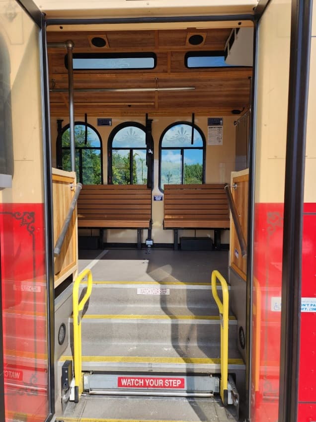 2020 Ford Hometown Trolley Villager - Thumbnail 8 2020 Ford Hometown Trolley Villager - Thumbnail 8