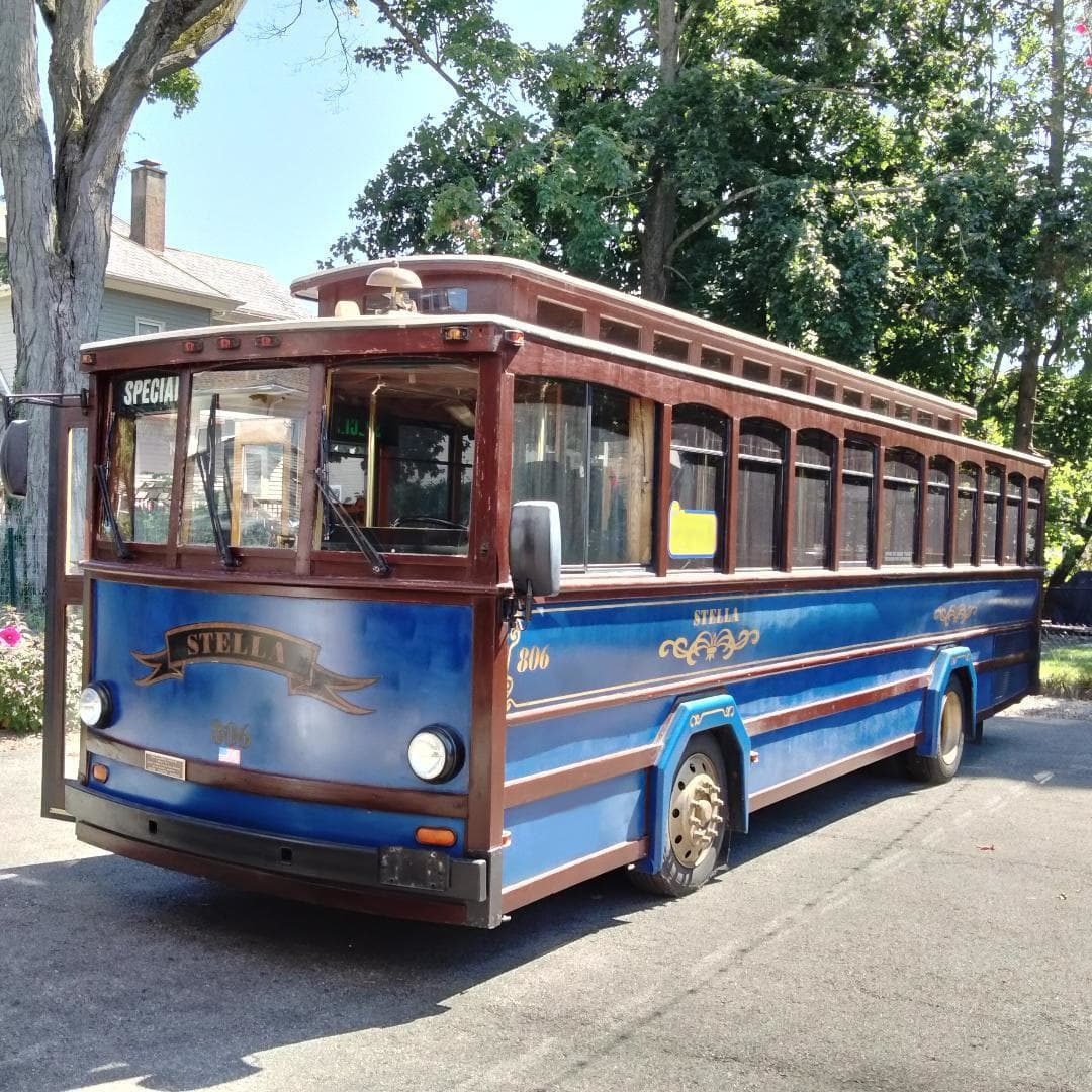 1998 Freightliner Cable Car Classics Golden Gate Trolley - Thumbnail 6 1998 Freightliner Cable Car Classics Golden Gate Trolley - Thumbnail 6