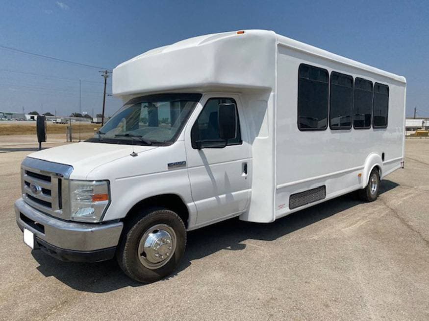 2014 Ford E450 Goshen Mini Bus - Thumbnail 1 2014 Ford E450 Goshen Mini Bus - Thumbnail 1