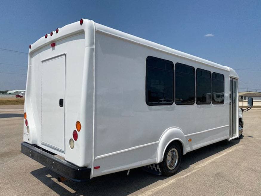 2014 Ford E450 Goshen Mini Bus - Thumbnail 2 2014 Ford E450 Goshen Mini Bus - Thumbnail 2