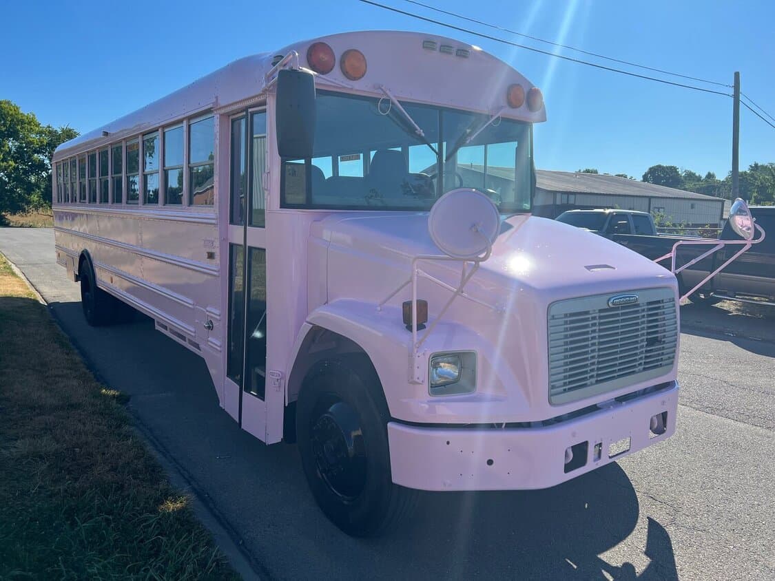 2006 Freightliner Thomas bus 2006 Freightliner Thomas bus