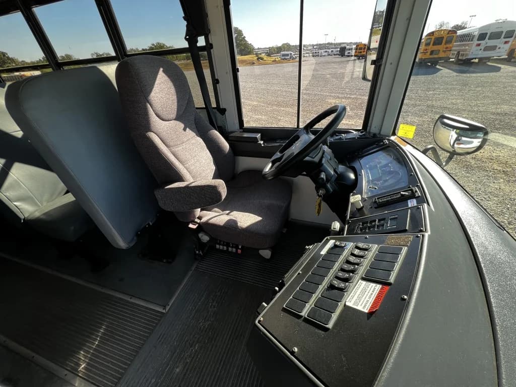 2014 Blue Bird AARE Transit Bus - Thumbnail 7 2014 Blue Bird AARE Transit Bus - Thumbnail 7