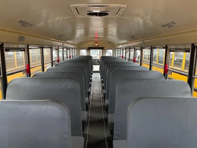 2013 International CE School Bus - Thumbnail 4 2013 International CE School Bus - Thumbnail 4