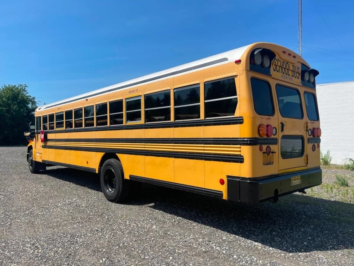 2025 Mercedes-Benz Sprinter TWR 14 Passenger Executive Shuttle - Thumbnail 2 2025 Mercedes-Benz Sprinter TWR 14 Passenger Executive Shuttle - Thumbnail 2