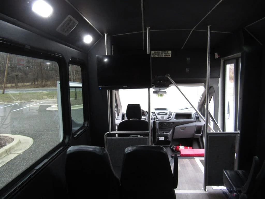 2017 Ford Transit T350 Glaval Commute - Thumbnail 3 2017 Ford Transit T350 Glaval Commute - Thumbnail 3