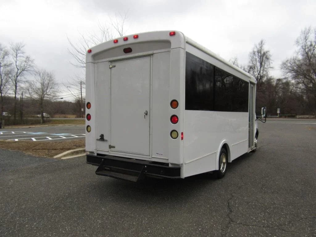 2017 Ford Transit T350 Glaval Commute - Thumbnail 8 2017 Ford Transit T350 Glaval Commute - Thumbnail 8