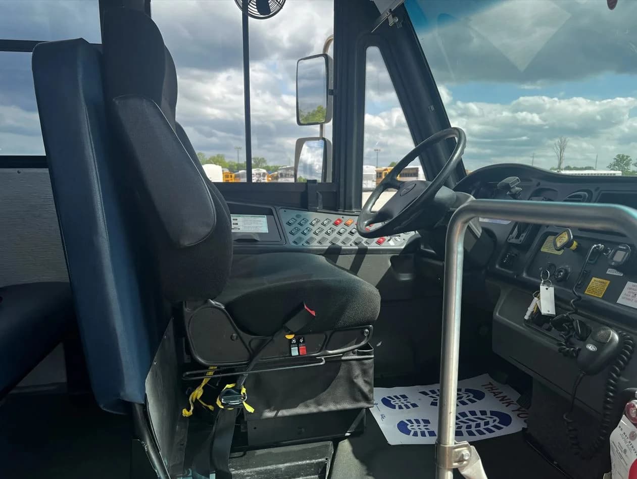 2018 Thomas C2 School Bus - Thumbnail 5 2018 Thomas C2 School Bus - Thumbnail 5