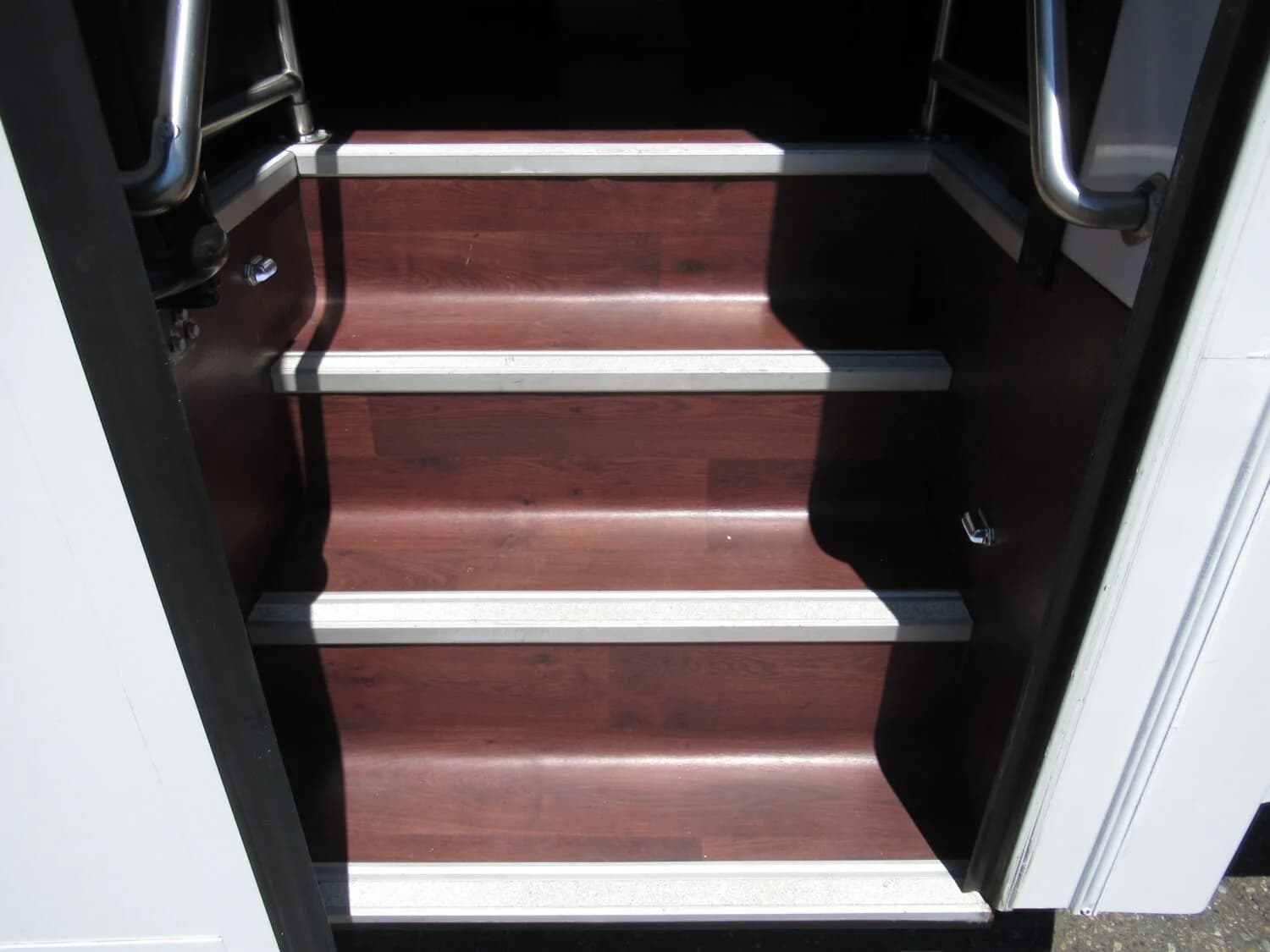 2013 Ford Ameritrans Shuttle Bus - Thumbnail 12 2013 Ford Ameritrans Shuttle Bus - Thumbnail 12