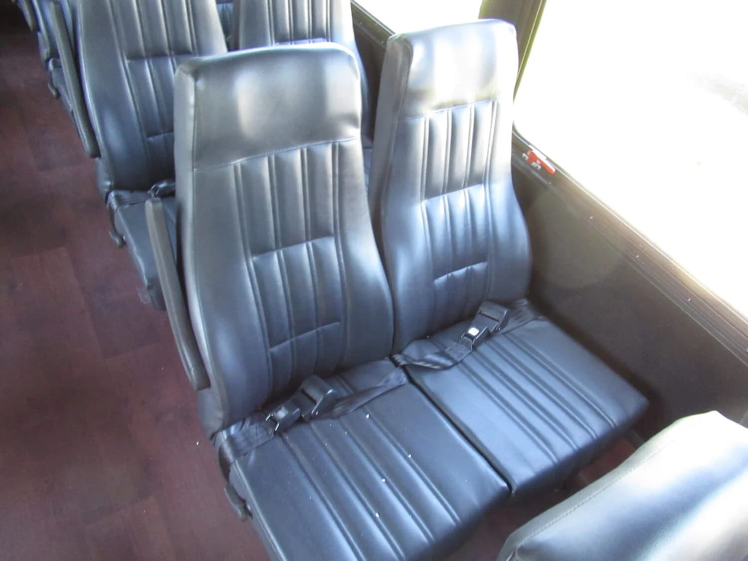 2013 Ford Ameritrans Shuttle Bus - Thumbnail 10 2013 Ford Ameritrans Shuttle Bus - Thumbnail 10