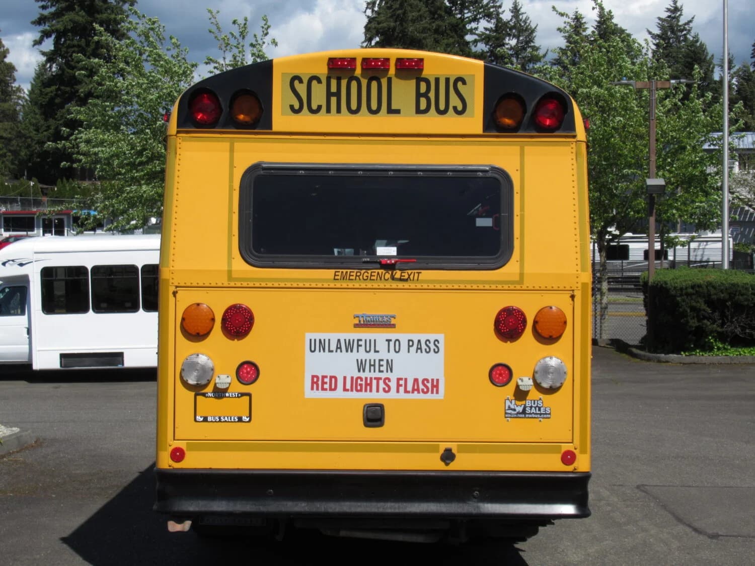 2009 Thomas Saf T Liner HDX School Bus - Thumbnail 14 2009 Thomas Saf T Liner HDX School Bus - Thumbnail 14