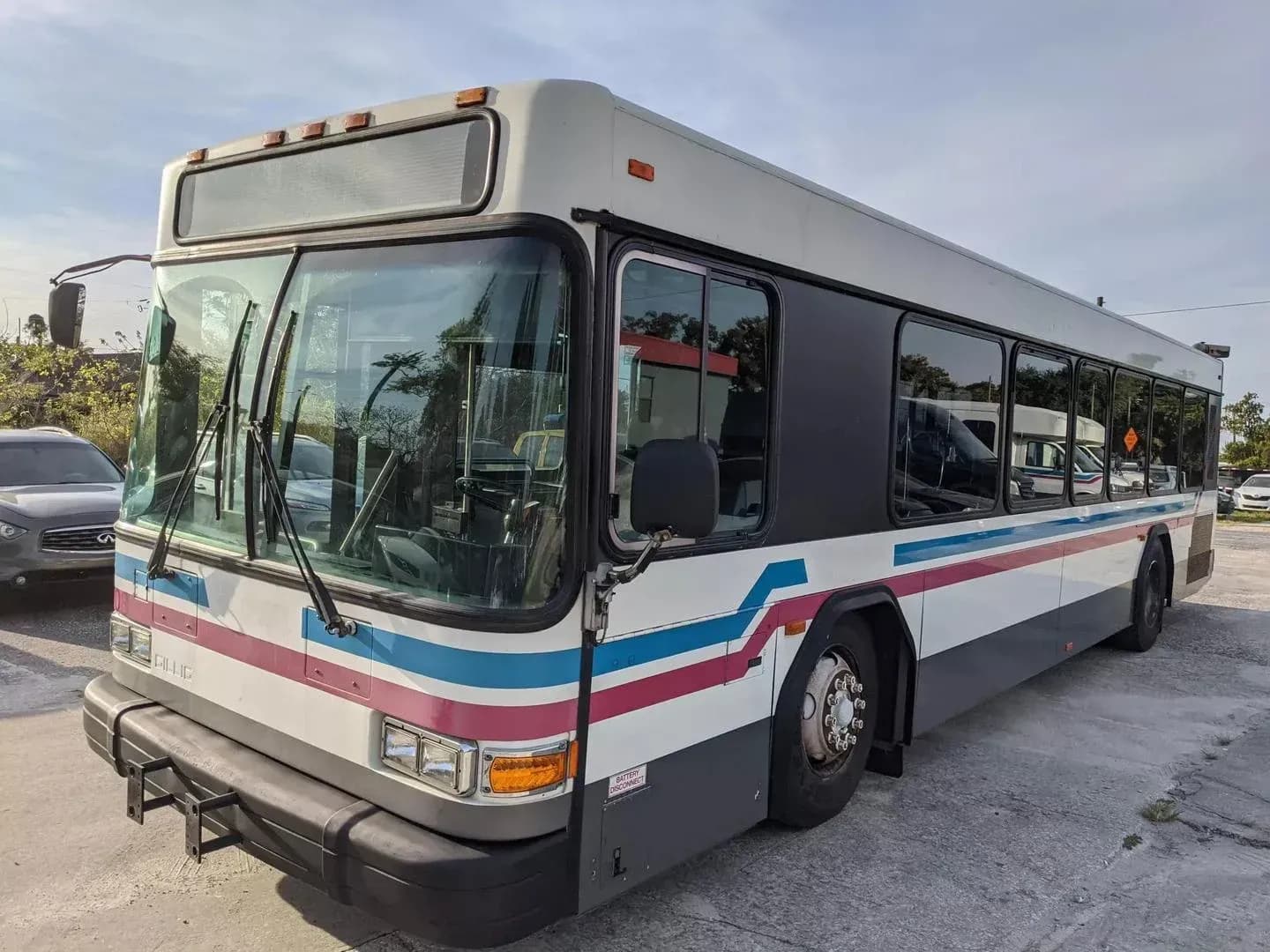 2008 Gillig 40 ft Transit Bus - Thumbnail 1 2008 Gillig 40 ft Transit Bus - Thumbnail 1