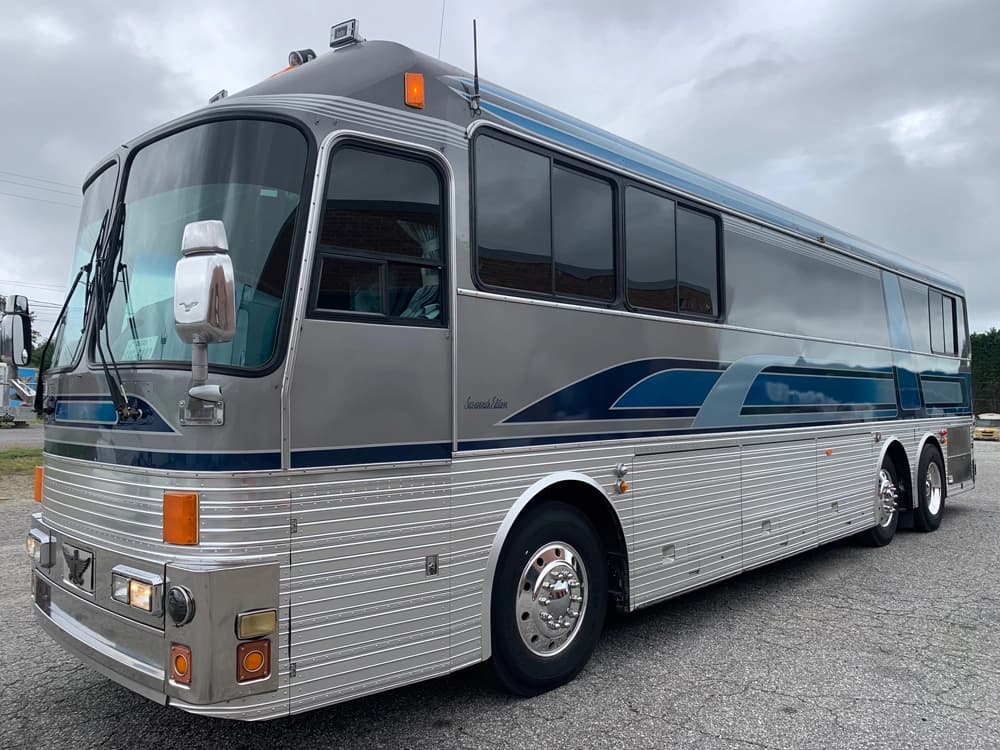 1989 Eagle Model 15 Motorcoach - Thumbnail 7 1989 Eagle Model 15 Motorcoach - Thumbnail 7