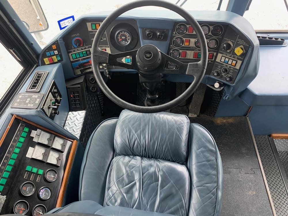 1989 Eagle Model 15 Motorcoach - Thumbnail 10 1989 Eagle Model 15 Motorcoach - Thumbnail 10