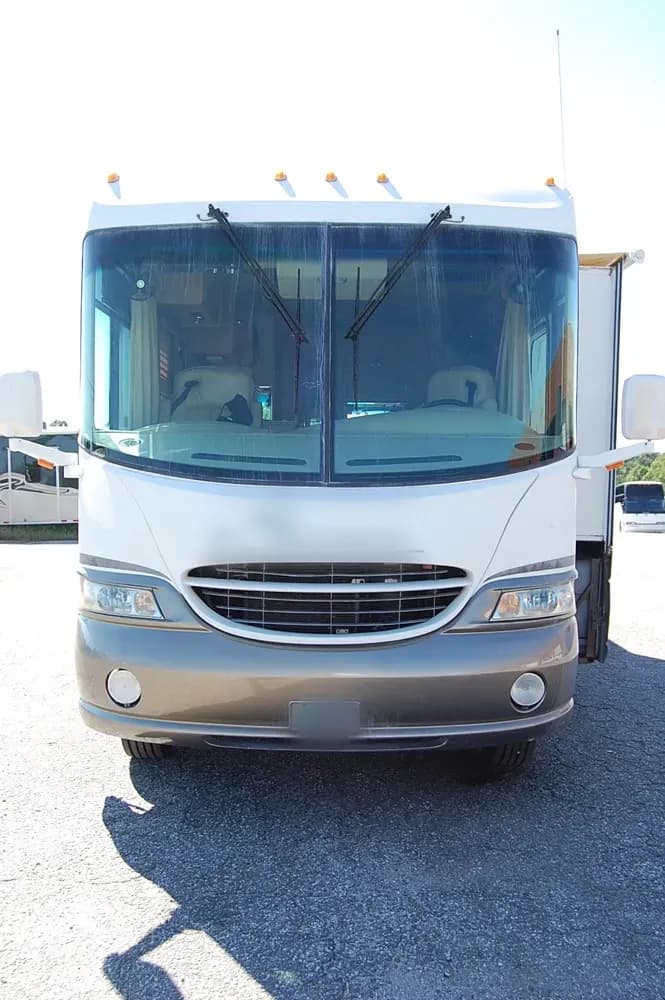 2000 Coachman Santara Motorcoach - Thumbnail 4 2000 Coachman Santara Motorcoach - Thumbnail 4