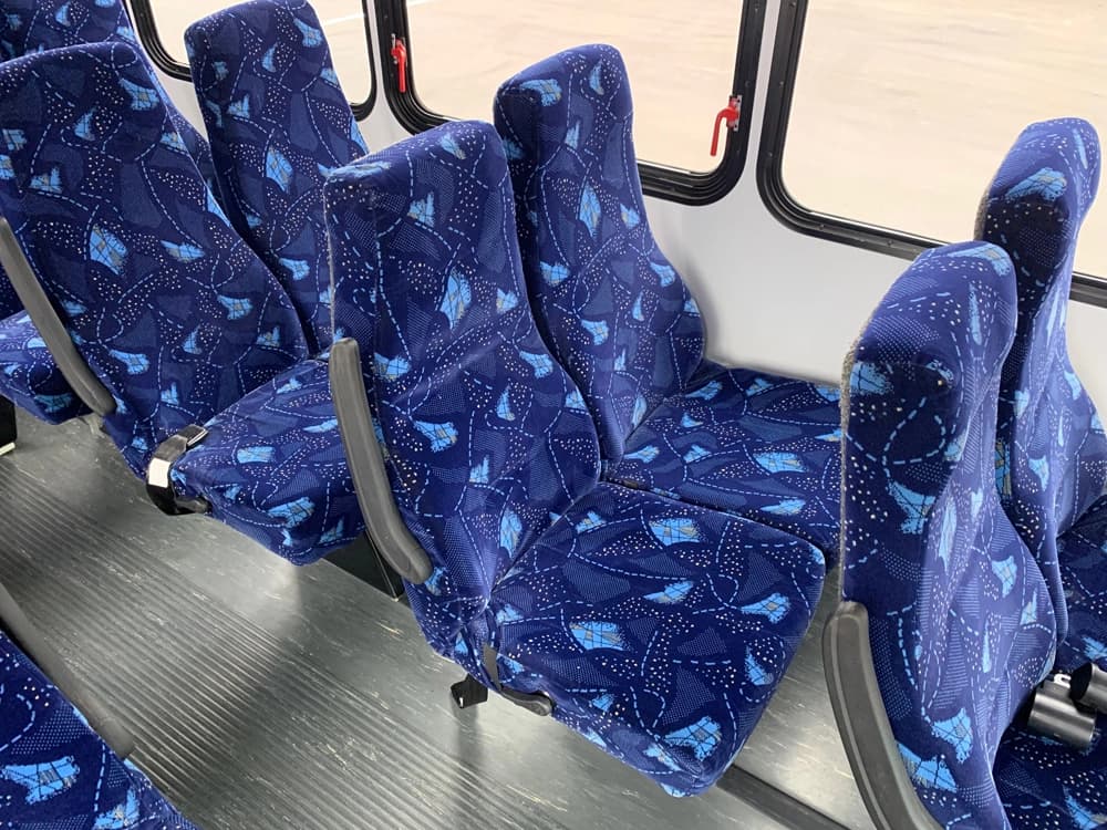 2015 Ford FM 151 Shuttle Bus - Thumbnail 13 2015 Ford FM 151 Shuttle Bus - Thumbnail 13