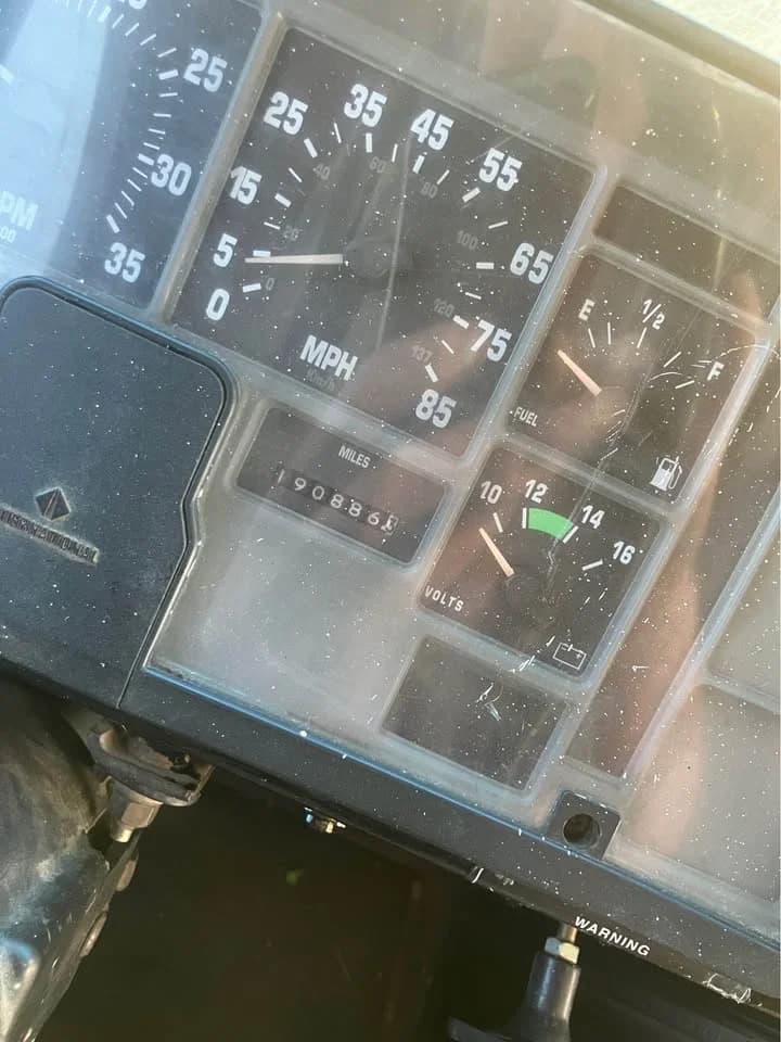 1998 International AmTran Genesis Flat Nose Skoolie Conversion - Thumbnail 8 1998 International AmTran Genesis Flat Nose Skoolie Conversion - Thumbnail 8