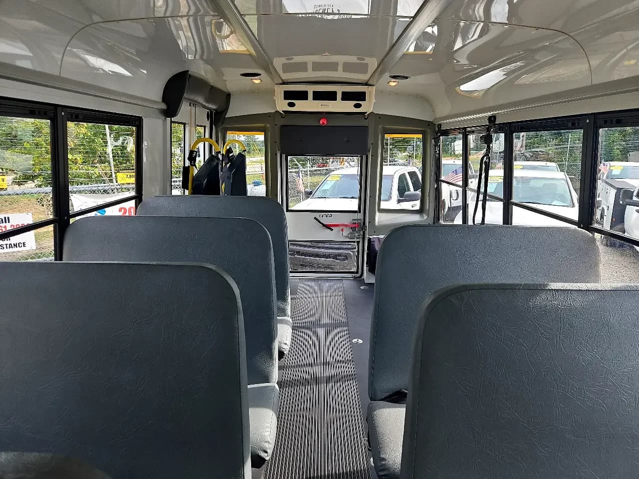 2016 Ford E450 Cutaway ADA School Bus - Thumbnail 10 2016 Ford E450 Cutaway ADA School Bus - Thumbnail 10