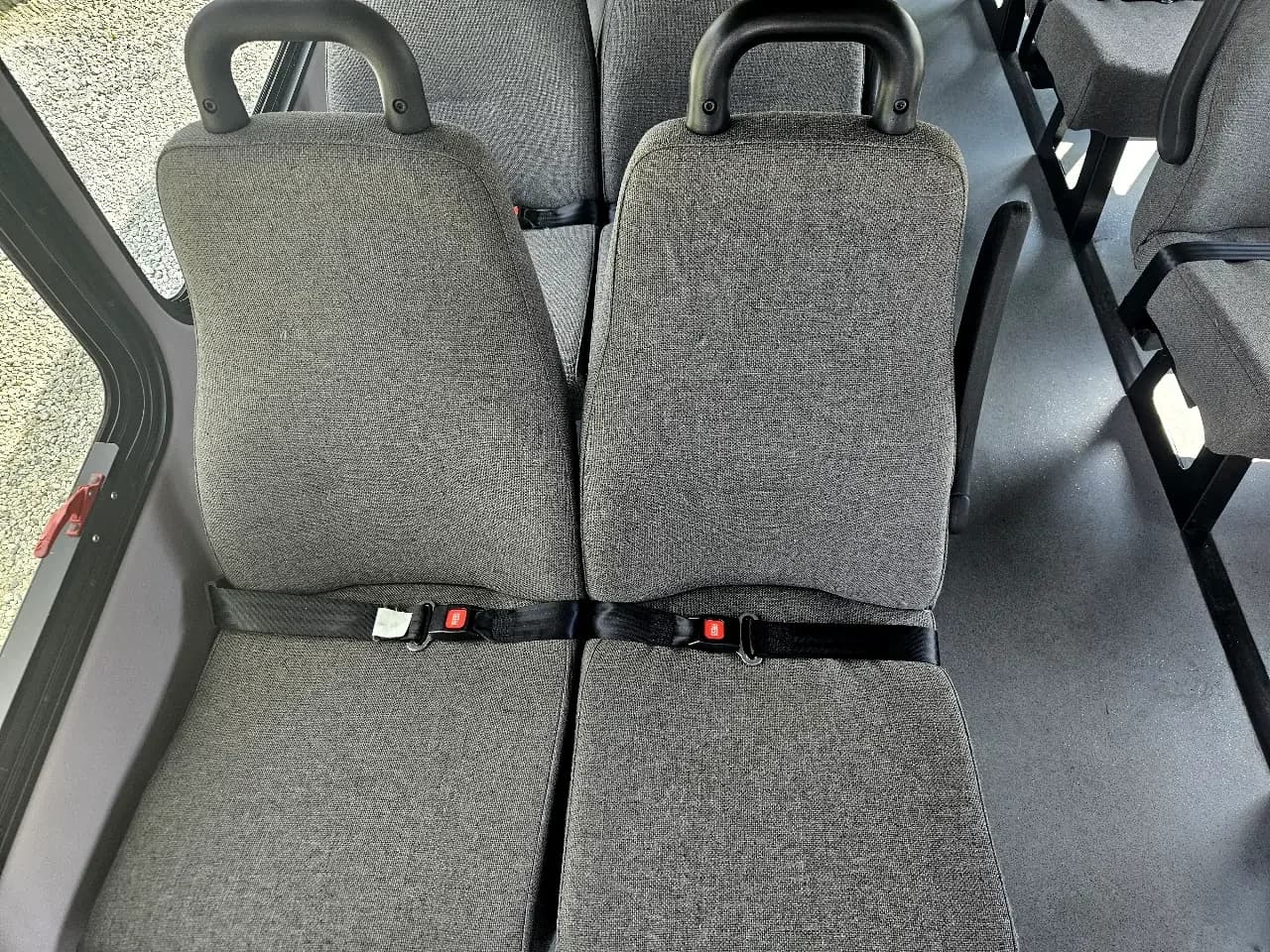 2015 Ford F550 StarTrans Shuttle Bus - Thumbnail 9 2015 Ford F550 StarTrans Shuttle Bus - Thumbnail 9