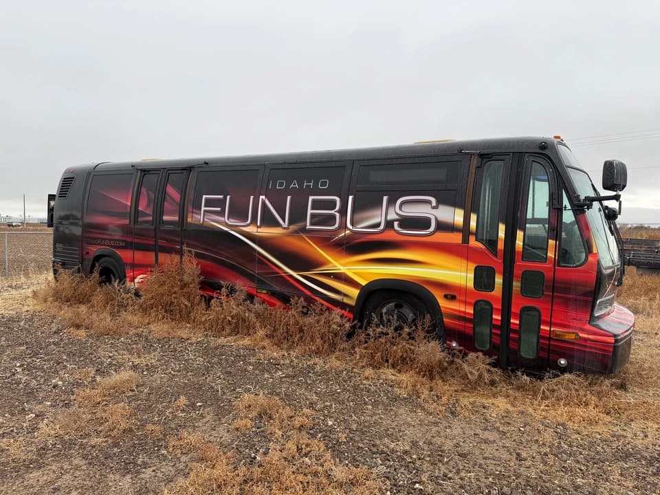 1999 Nova TK Limousine Buses - Thumbnail 2 1999 Nova TK Limousine Buses - Thumbnail 2