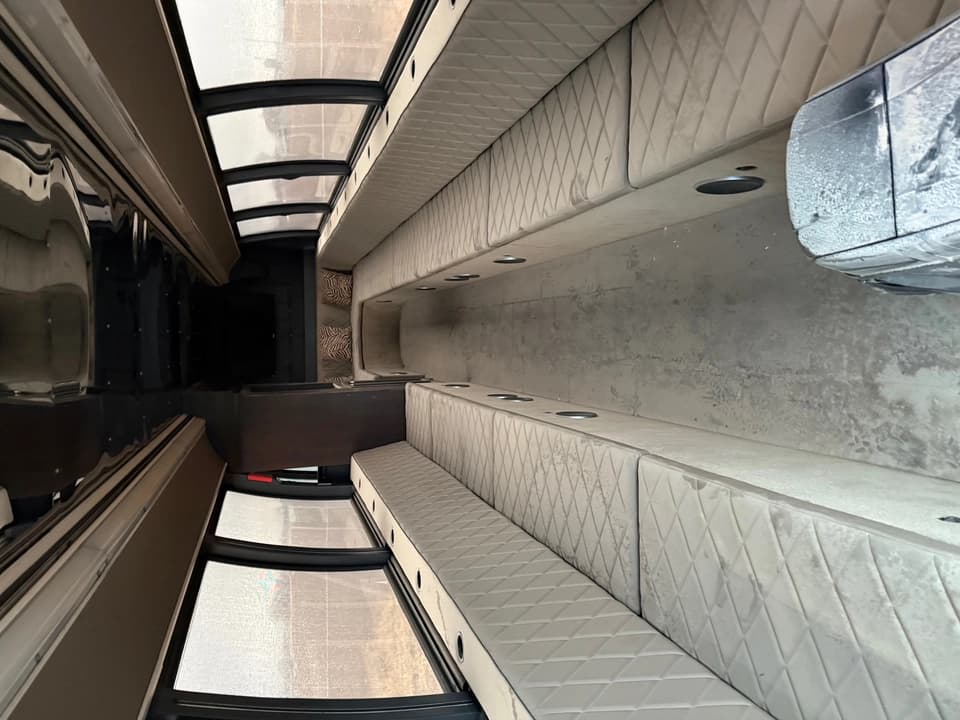 1999 Nova TK Limousine Buses - Thumbnail 8 1999 Nova TK Limousine Buses - Thumbnail 8