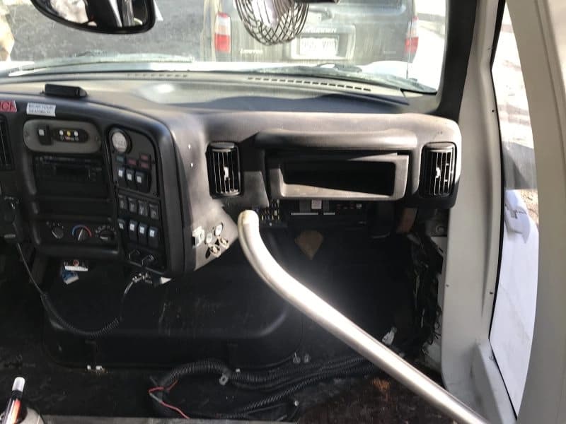 2009 Glaval C5500 Mini Buses/Shuttles - Thumbnail 4 2009 Glaval C5500 Mini Buses/Shuttles - Thumbnail 4