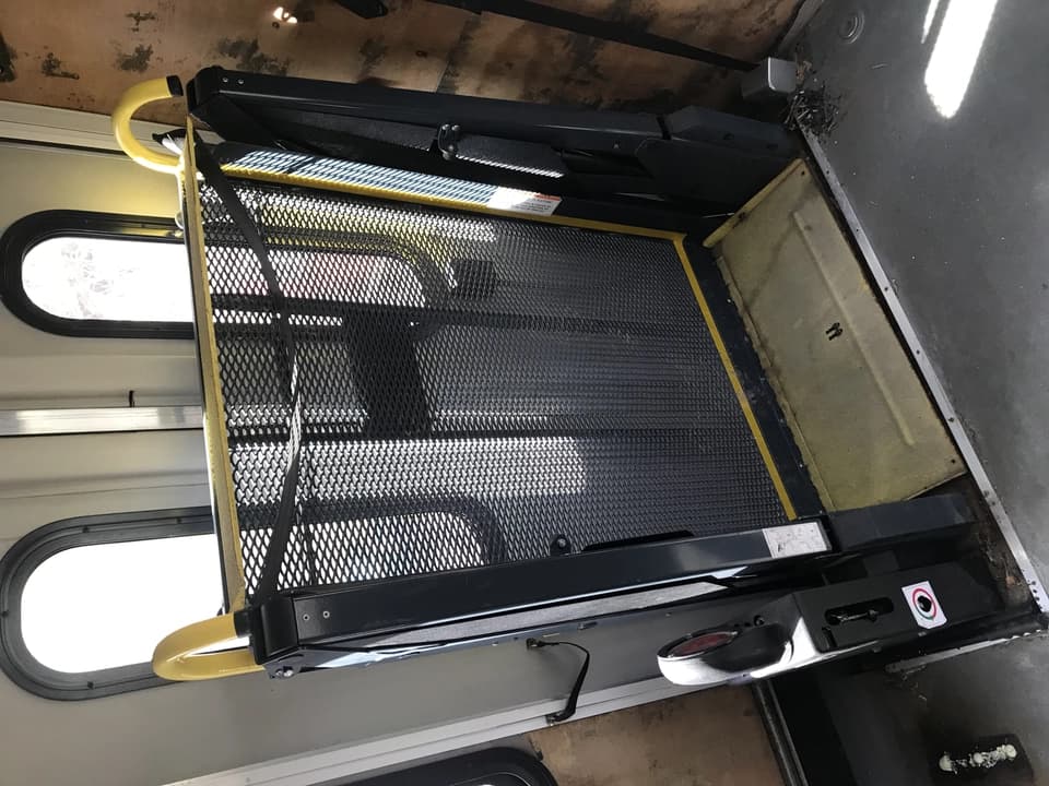 2009 Glaval C5500 Mini Buses/Shuttles - Thumbnail 6 2009 Glaval C5500 Mini Buses/Shuttles - Thumbnail 6