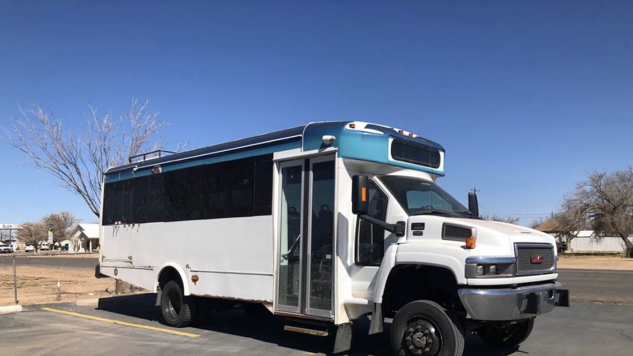 2009 Glaval C5500 Mini Buses/Shuttles - Thumbnail 8 2009 Glaval C5500 Mini Buses/Shuttles - Thumbnail 8