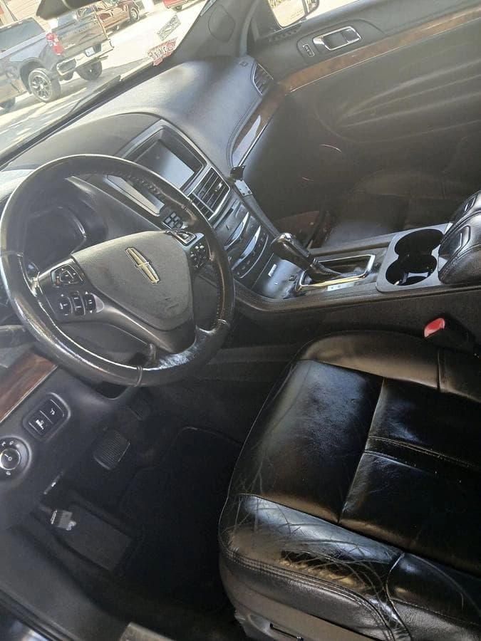 2013 Lincoln MKT Sedan - Thumbnail 5 2013 Lincoln MKT Sedan - Thumbnail 5