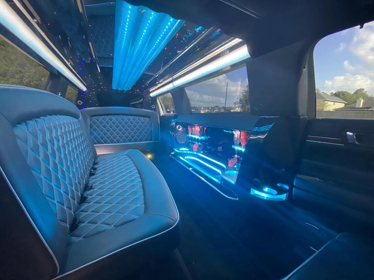 2017 Lincoln MKT Sedan - Thumbnail 8 2017 Lincoln MKT Sedan - Thumbnail 8