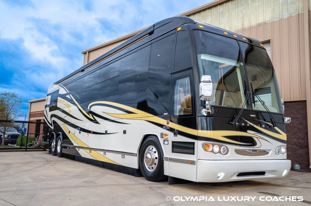 2008 Prevost H3-45 Amadas Motorcoach Conversion - Thumbnail 23 2008 Prevost H3-45 Amadas Motorcoach Conversion - Thumbnail 23