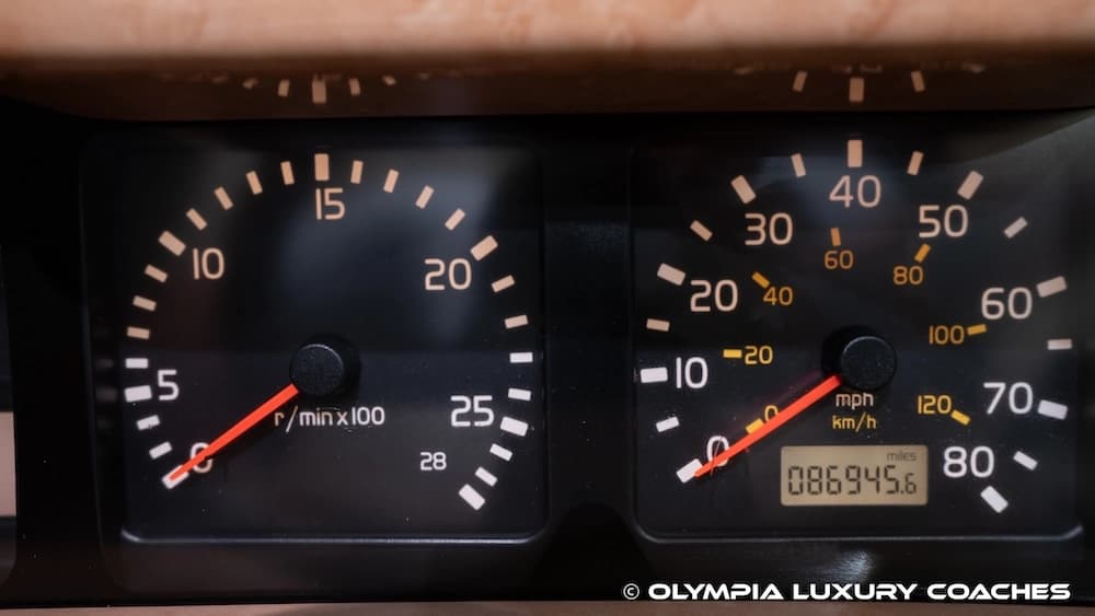 2008 Prevost H3-45 Amadas Motorcoach Conversion - Thumbnail 34 2008 Prevost H3-45 Amadas Motorcoach Conversion - Thumbnail 34