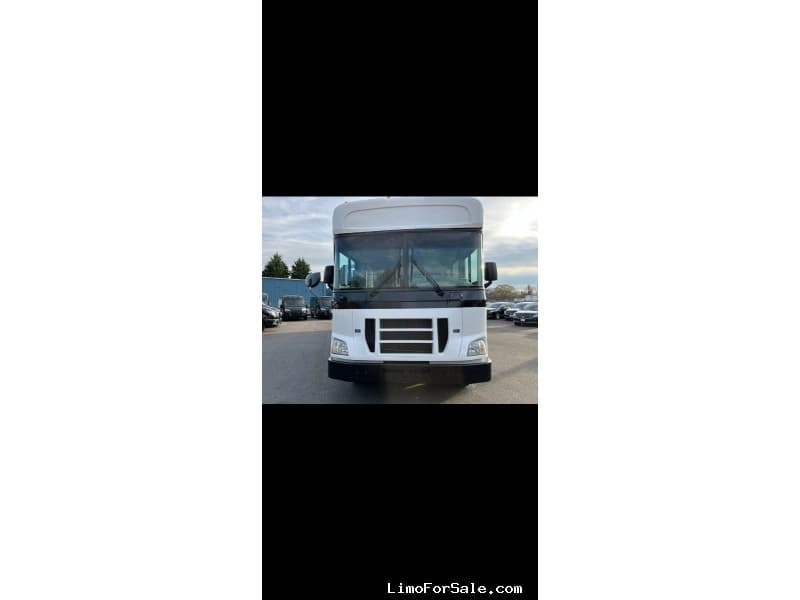 2014 Glaval Bus Apollo Motorcoach - Thumbnail 4 2014 Glaval Bus Apollo Motorcoach - Thumbnail 4