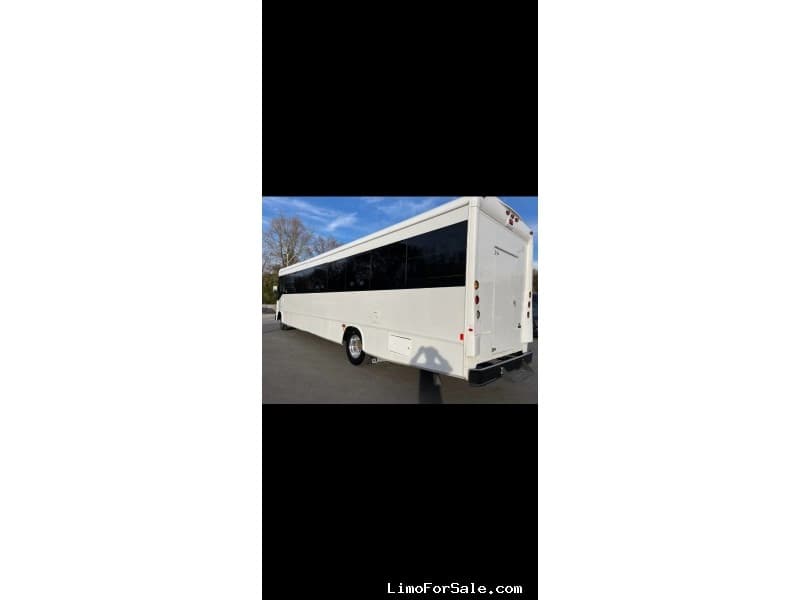 2014 Glaval Bus Apollo Motorcoach - Thumbnail 6 2014 Glaval Bus Apollo Motorcoach - Thumbnail 6