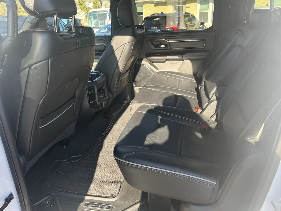 2022 Dodge Ram 1500 Sedan & SUV - Thumbnail 9 2022 Dodge Ram 1500 Sedan & SUV - Thumbnail 9