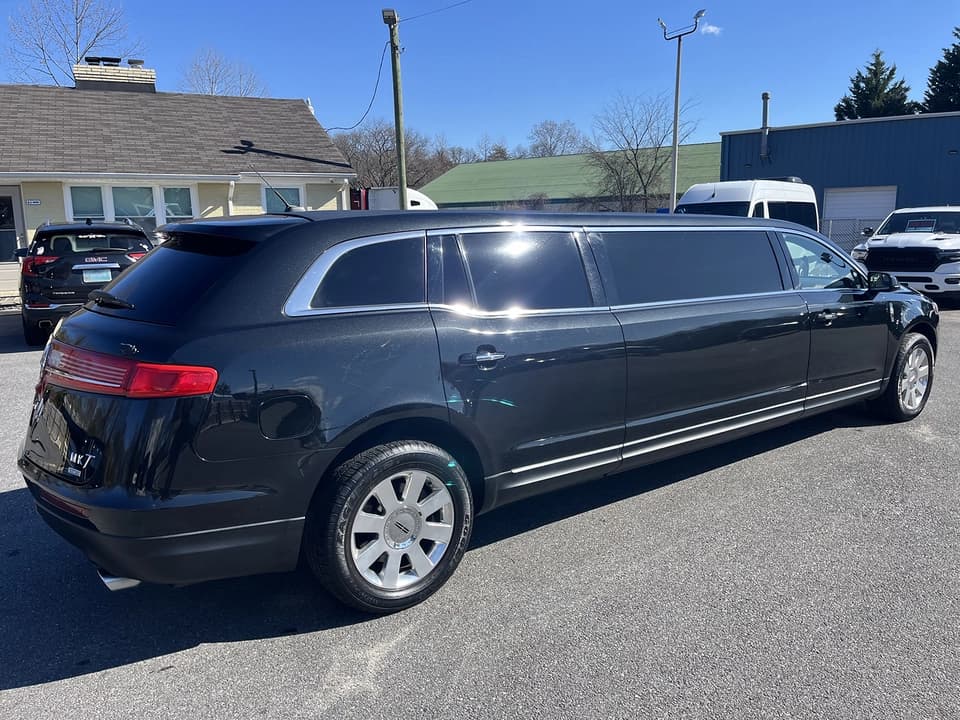 2013 Royale MKT Limousine - Thumbnail 6 2013 Royale MKT Limousine - Thumbnail 6