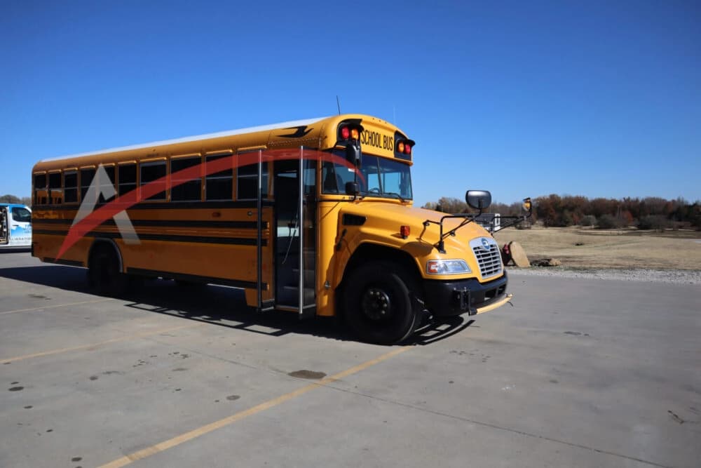 2020 Blue Bird Vision 59 Passenger - 4047 - Thumbnail 2 2020 Blue Bird Vision 59 Passenger - 4047 - Thumbnail 2