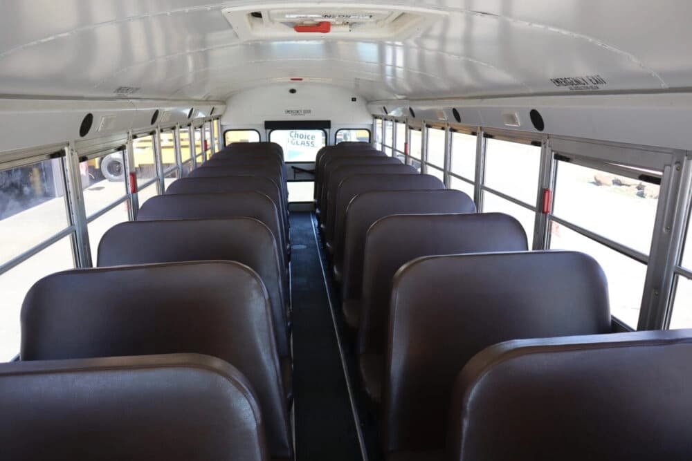 2020 Blue Bird Vision 59 Passenger - 4047 - Thumbnail 3 2020 Blue Bird Vision 59 Passenger - 4047 - Thumbnail 3